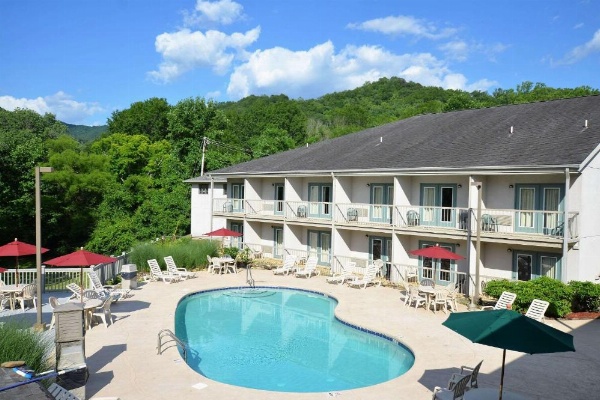 Quality Inn Cherokee image 16